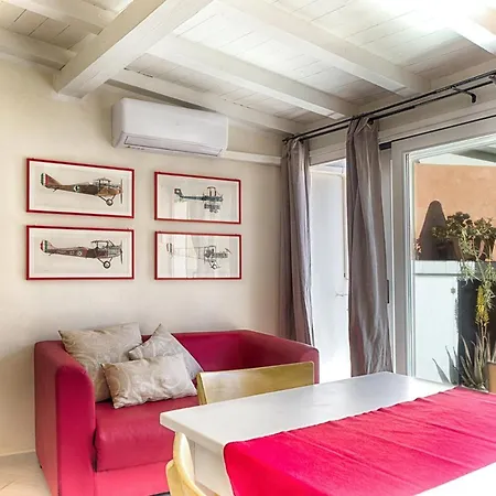 Center Apartment *